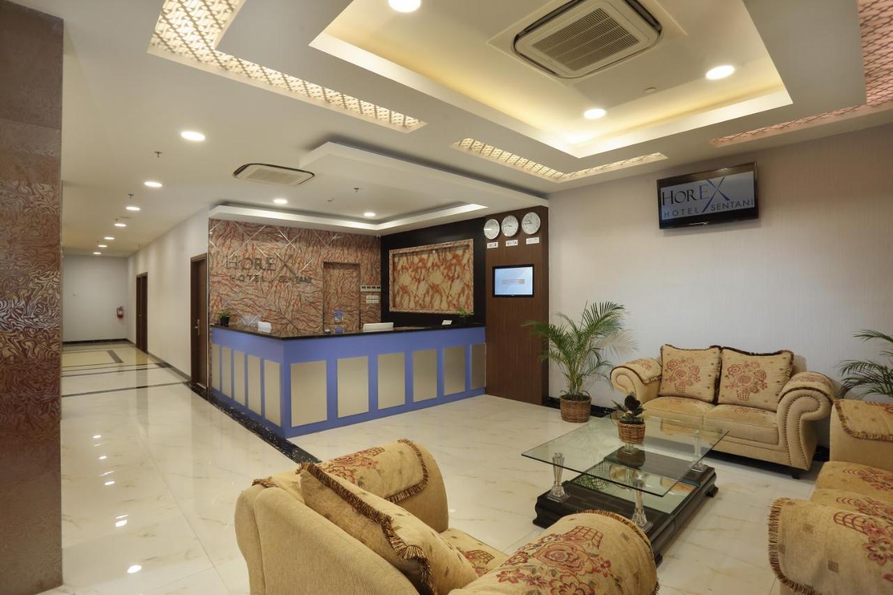 Horison Express Sentani Jayapura Exterior foto